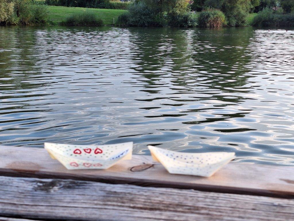 5_FamAusflug_Gries_Schiffe-basteln2